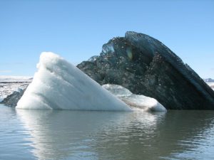 Il raro iceberg nero
