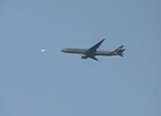 India pilota avvista Ufo in volo